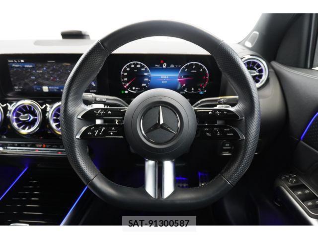 Mercedes Benz GLA-CLASS 2023-10 1372326-8