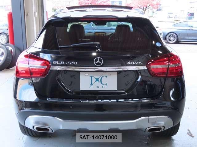 Mercedes Benz GLA-CLASS 2017-11 1416932-9