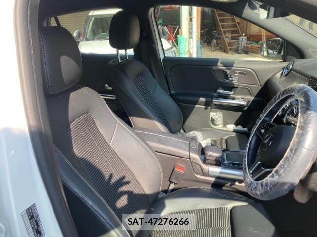 Mercedes Benz GLA-CLASS 2021-12 1446140-6