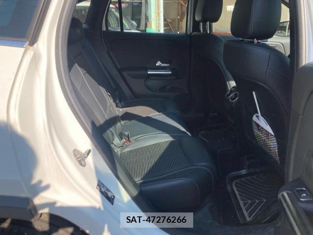 Mercedes Benz GLA-CLASS 2021-12 1446140-7