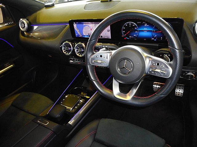Mercedes Benz GLA-CLASS 2021-06 1546768-1