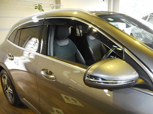 Mercedes Benz GLA-CLASS 2021-06 1546768-24