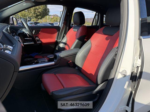 Mercedes Benz GLA-CLASS 2022-11 1871633-17