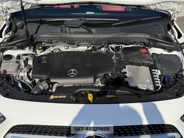 Mercedes Benz GLA-CLASS 2022-11 1871633-29