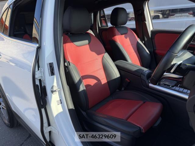 Mercedes Benz GLA-CLASS 2022-11 1871633-8