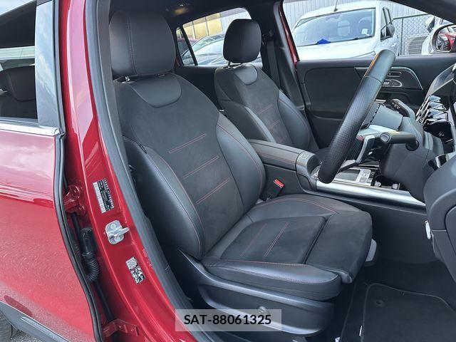 Mercedes Benz GLA-CLASS 2024-06 2082652-9