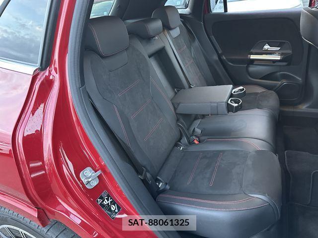 Mercedes Benz GLA-CLASS 2024-06 2082652-10