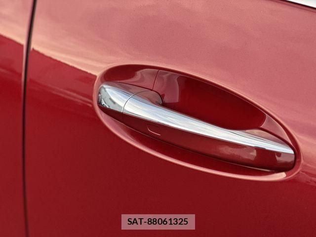 Mercedes Benz GLA-CLASS 2024-06 2082652-20