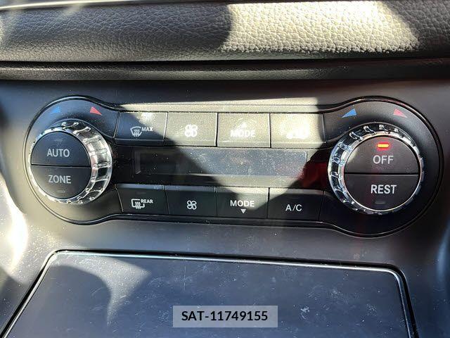 Mercedes Benz GLA-CLASS 2018-12 2318424-14