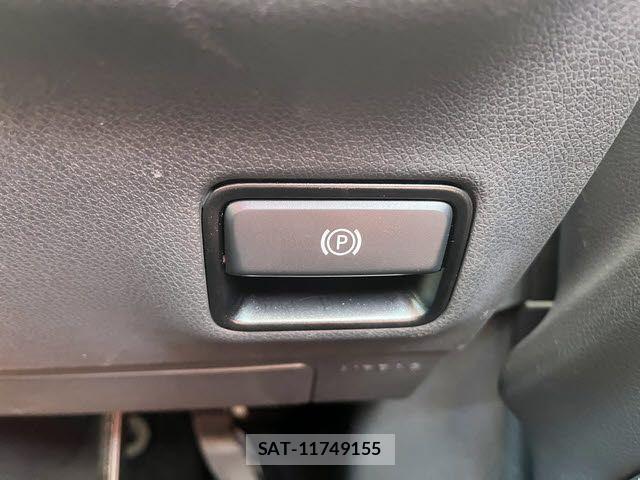 Mercedes Benz GLA-CLASS 2018-12 2318424-17