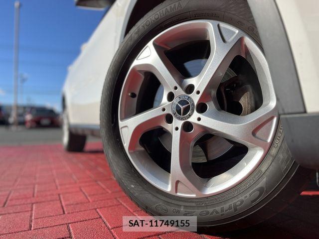 Mercedes Benz GLA-CLASS 2018-12 2318424-26