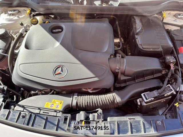 Mercedes Benz GLA-CLASS 2018-12 2318424-27