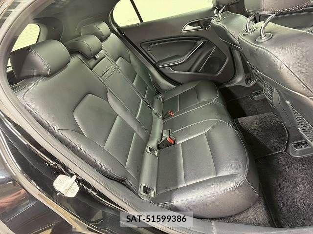 Mercedes Benz GLA-CLASS 2018-02 2318426-9