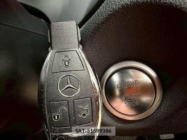 Mercedes Benz GLA-CLASS 2018-02 2318426-15
