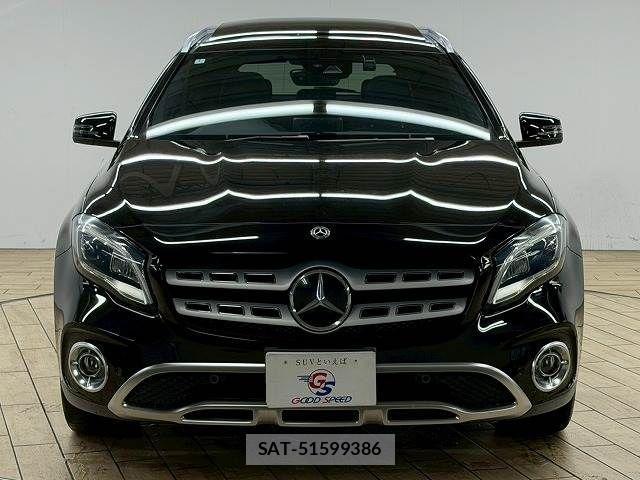 Mercedes Benz GLA-CLASS 2018-02 2318426-16