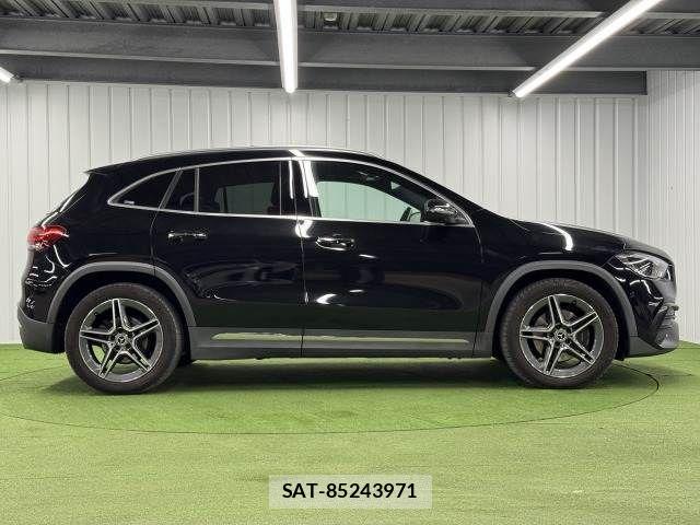Mercedes Benz GLA-CLASS 2021-01 2486986-14