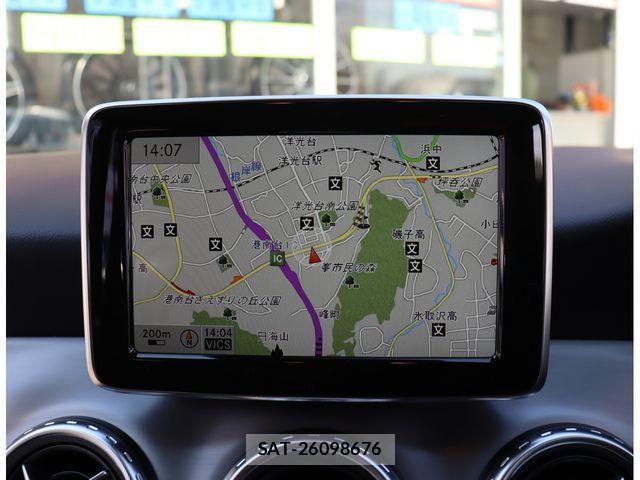 Mercedes Benz GLA-CLASS 2014-01 3379227-9