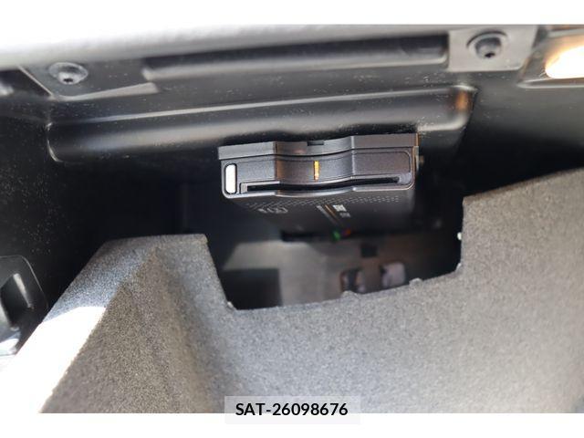 Mercedes Benz GLA-CLASS 2014-01 3379227-12