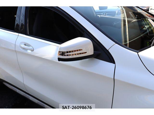Mercedes Benz GLA-CLASS 2014-01 3379227-14