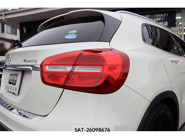 Mercedes Benz GLA-CLASS 2014-01 3379227-19
