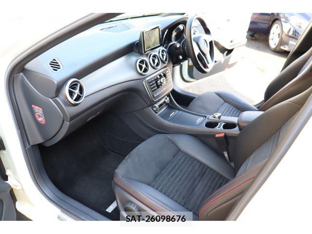 Mercedes Benz GLA-CLASS 2014-01 3379227-5