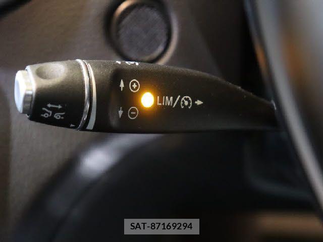 Mercedes Benz GLA-CLASS 2017-08 3675867-14