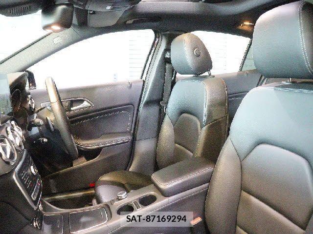 Mercedes Benz GLA-CLASS 2017-08 3675867-28