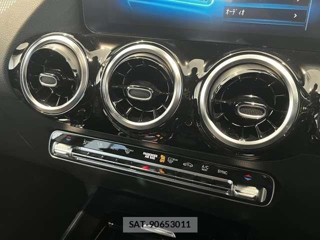 Mercedes Benz GLA-CLASS 2020-11 3715936-26