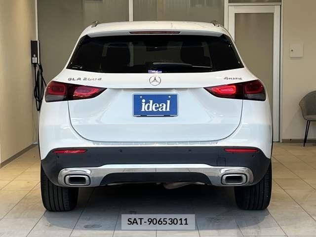 Mercedes Benz GLA-CLASS 2020-11 3715936-3