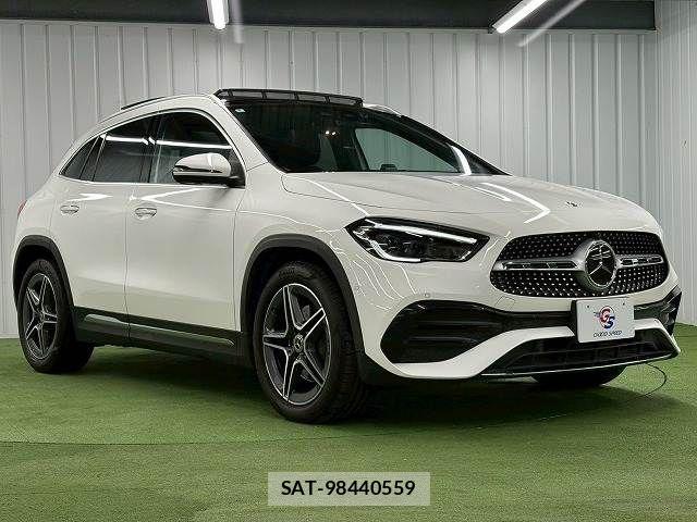 Mercedes Benz GLA-CLASS 2020-07 3907555-15