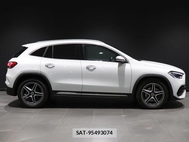 Mercedes Benz GLA-CLASS 2020-10 3907558-9