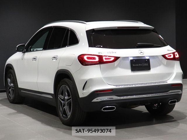 Mercedes Benz GLA-CLASS 2020-10 3907558-13