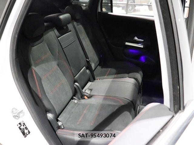Mercedes Benz GLA-CLASS 2020-10 3907558-26
