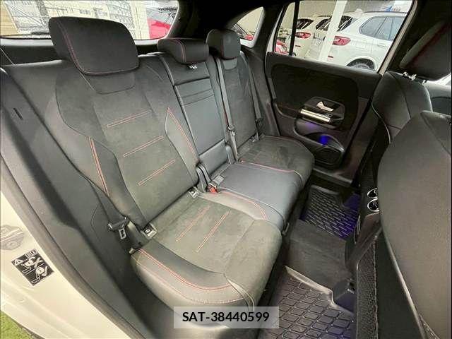 Mercedes Benz GLA-CLASS 2020-06 4140023-6