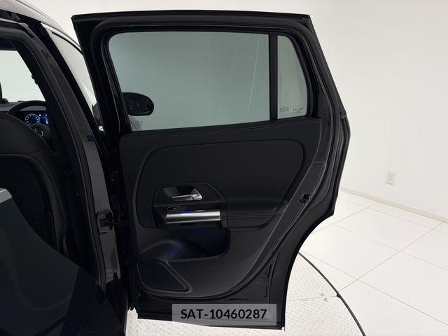 Mercedes Benz GLA-CLASS 2025-12 4241979-8
