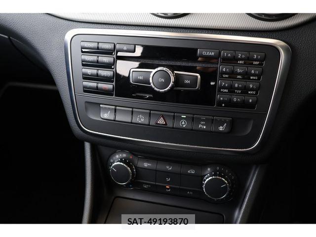 Mercedes Benz GLA-CLASS 2015-09 4326916-17