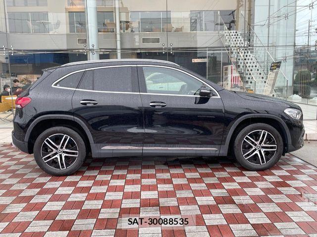 Mercedes Benz GLA-CLASS 2022-01 4326905-18