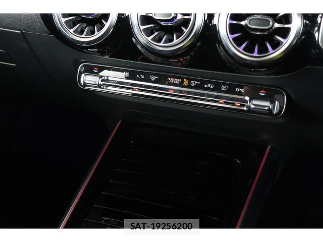 Mercedes Benz GLA-CLASS 2023-03 4326902-21