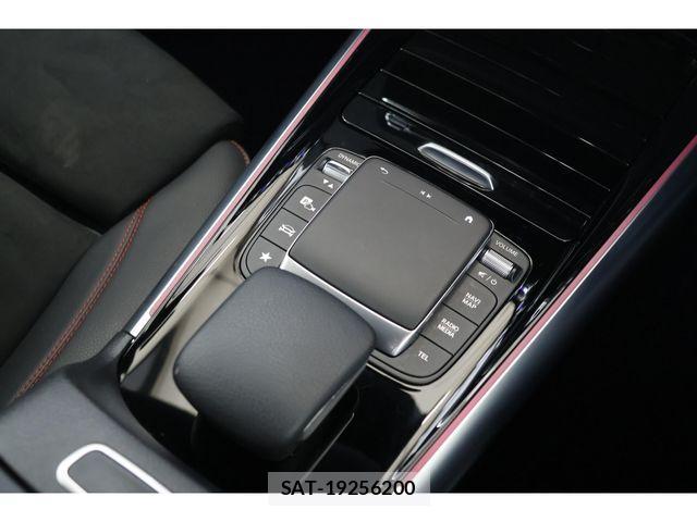 Mercedes Benz GLA-CLASS 2023-03 4326902-22