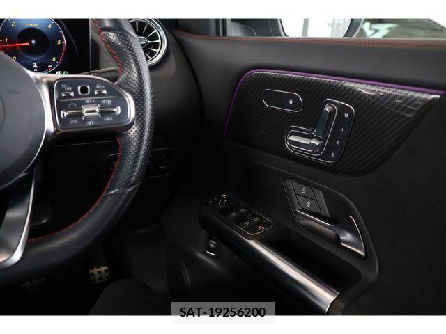 Mercedes Benz GLA-CLASS 2023-03 4326902-23