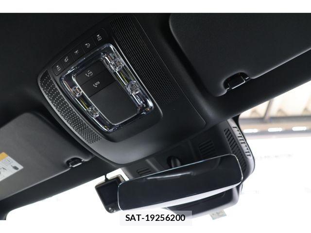 Mercedes Benz GLA-CLASS 2023-03 4326902-24