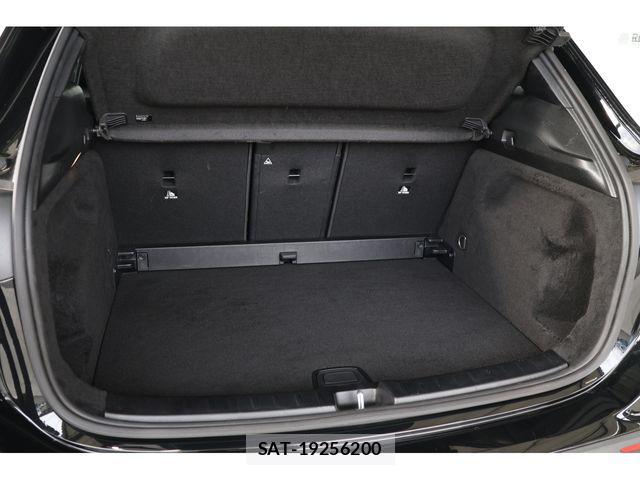 Mercedes Benz GLA-CLASS 2023-03 4326902-27