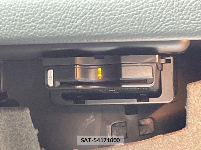 Mercedes Benz GLA-CLASS 2017-09 4371740-6