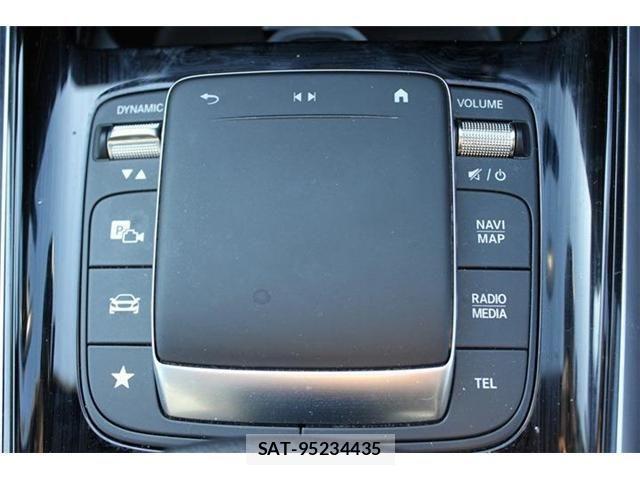 Mercedes Benz GLA-CLASS 2021-06 4422138-4
