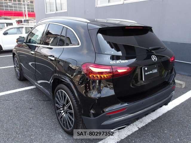 Mercedes Benz GLA-CLASS 2024-10 4596403-12