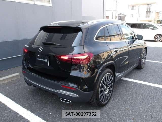Mercedes Benz GLA-CLASS 2024-10 4596403-4
