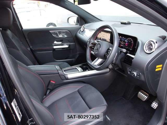 Mercedes Benz GLA-CLASS 2024-10 4596403-5