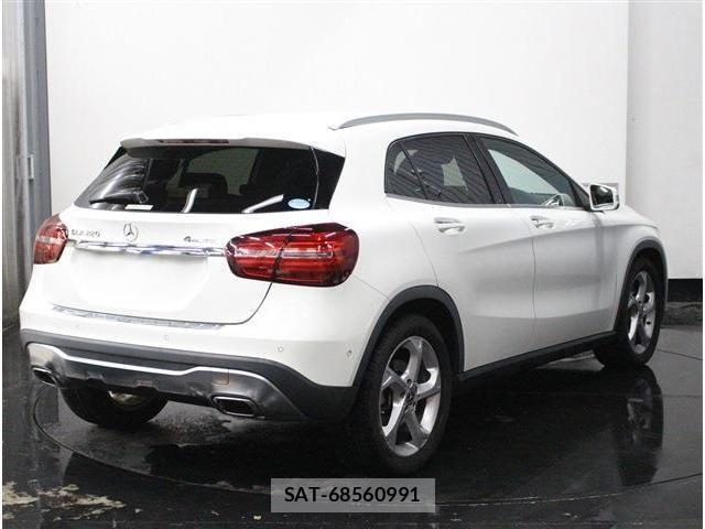 Mercedes Benz GLA-CLASS 2017-12 4639807-1