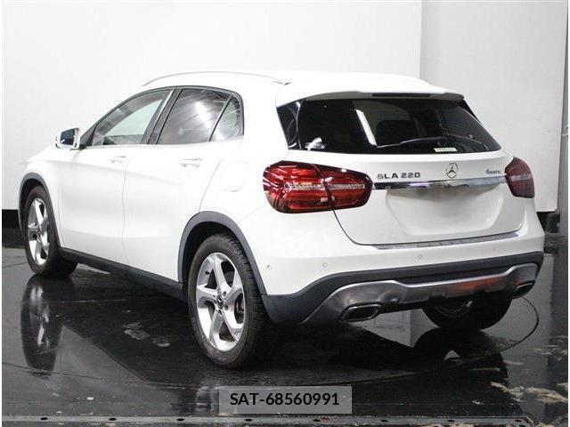 Mercedes Benz GLA-CLASS 2017-12 4639807-3
