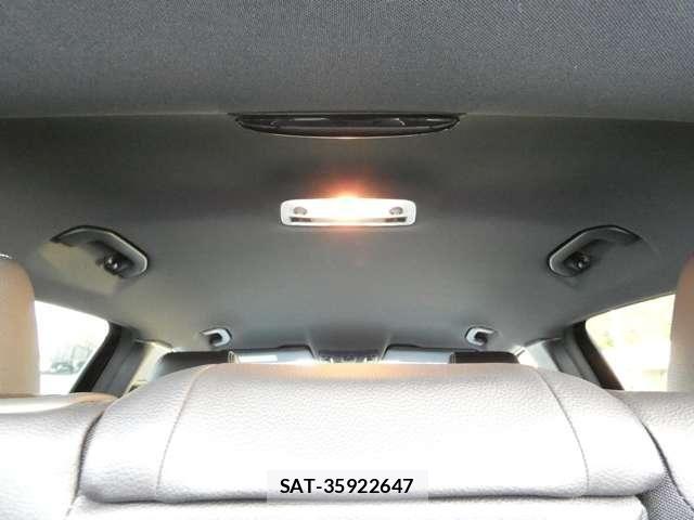 Mercedes Benz GLA-CLASS 2015-03 4967599-11